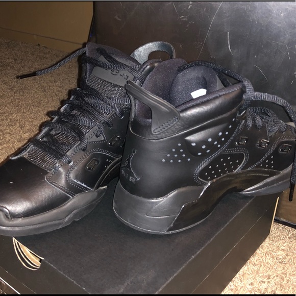 all black jordan 6